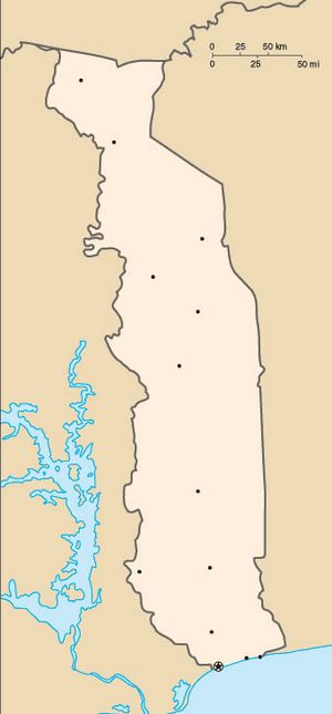 Carte Togo vierge couleur